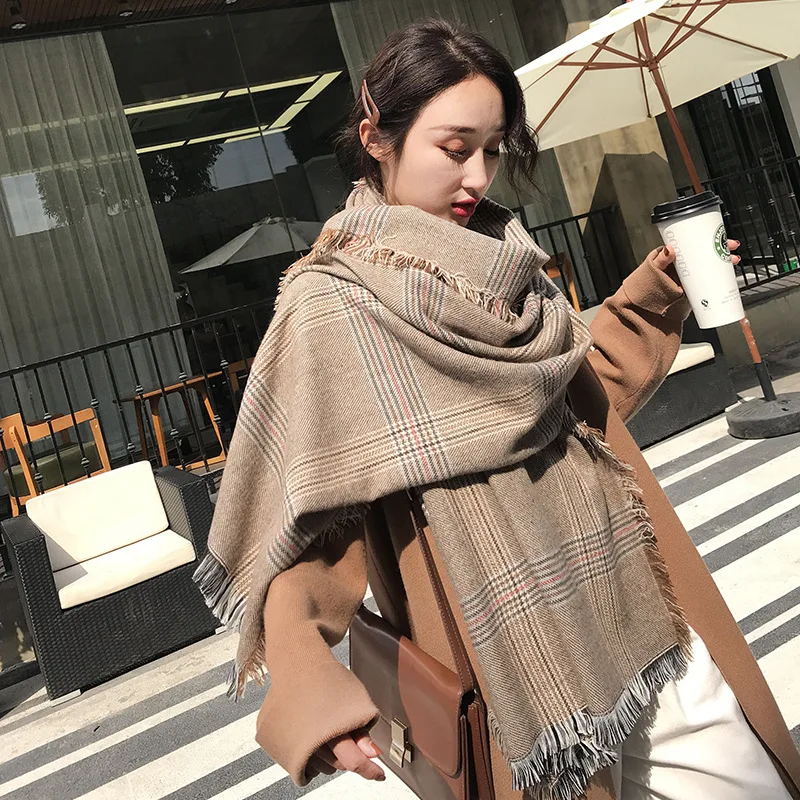 New style Chinese quality silk women fashion Cashmere autumn or winter printing lattice shawl lady beach scarf wool Head scarf