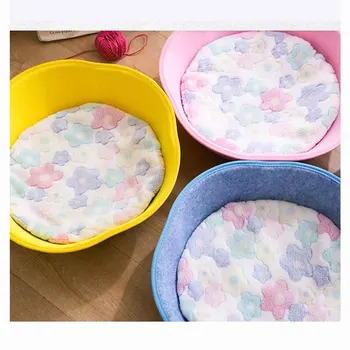 

Flowers Shape Cat Bed Natural Felt Breathable Cat House Large Space Yellow Pet Kennel Round Flower-Shape Fleece Litter Mat Stuff
