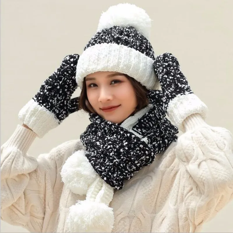 

Ladies Winter Warm Three-Piece Hat Knit Snowflake Hat Hat Hat, Scarf and Winter Gloves
