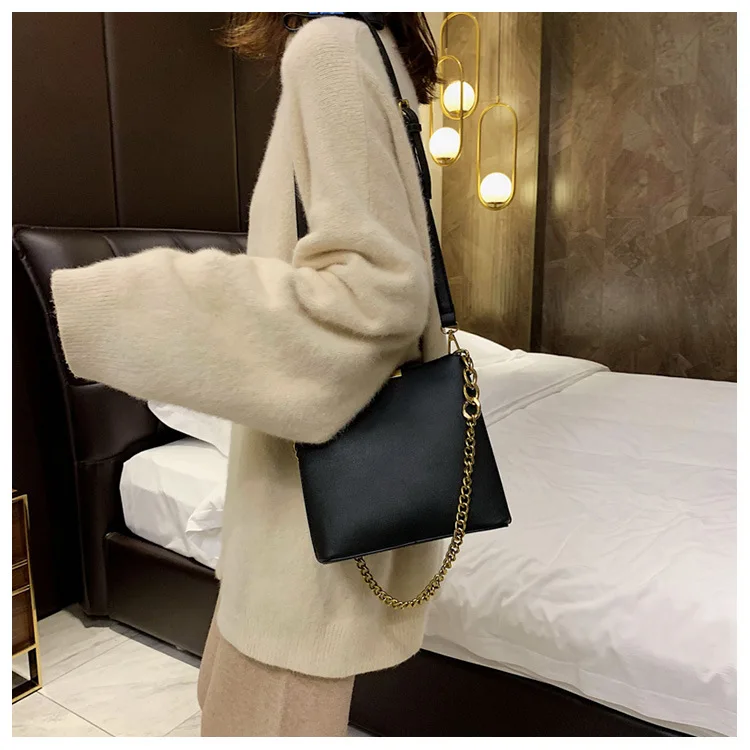 12284918750_2051307013