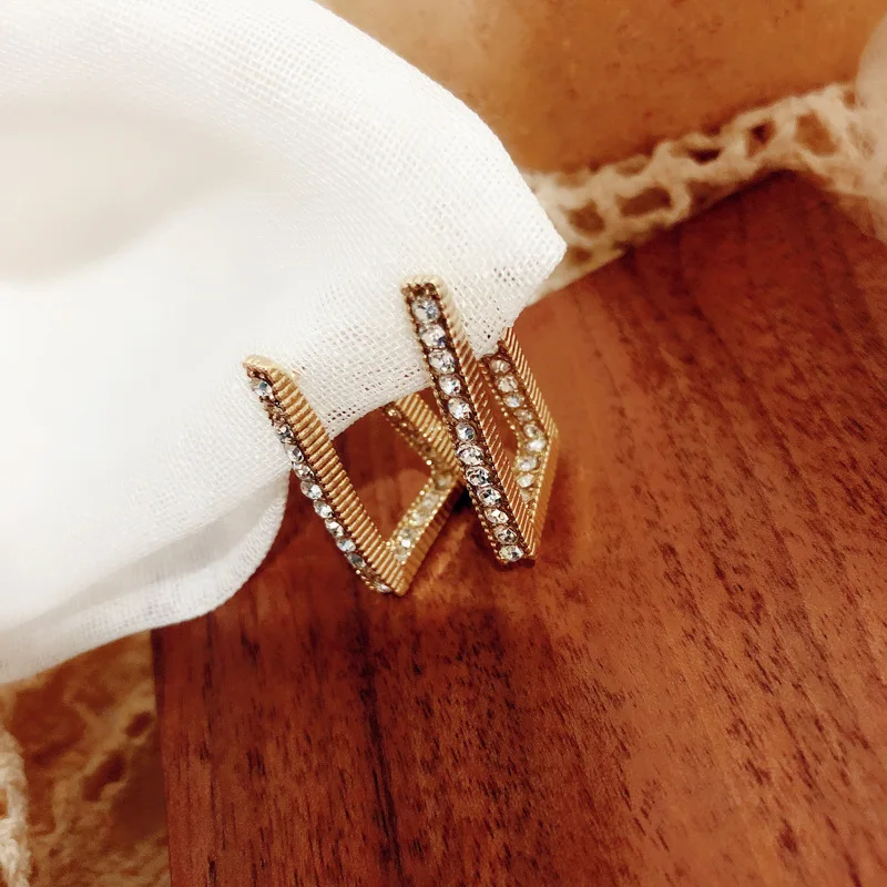Ретро Темперамент S925 Серебряные серьги модные изогнутые u-образные металлические серьги в холодном стиле геометрические серьги