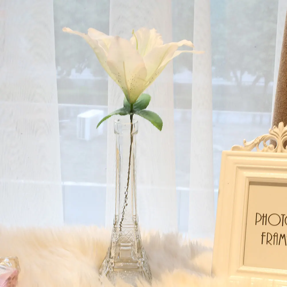 

Creative Artificial Flower Silk Cloth Wedding DIY Party Gadget Simulation Lilies 18cm 7 Color Handmade Ornaments Fake Plant