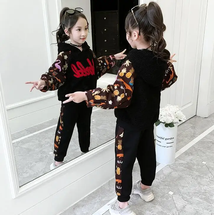 10.9th Good Quality Winter Thicken Girl's Suit Printed Fashion Sweatshirt trousers Children's suit 110-160cm Retail