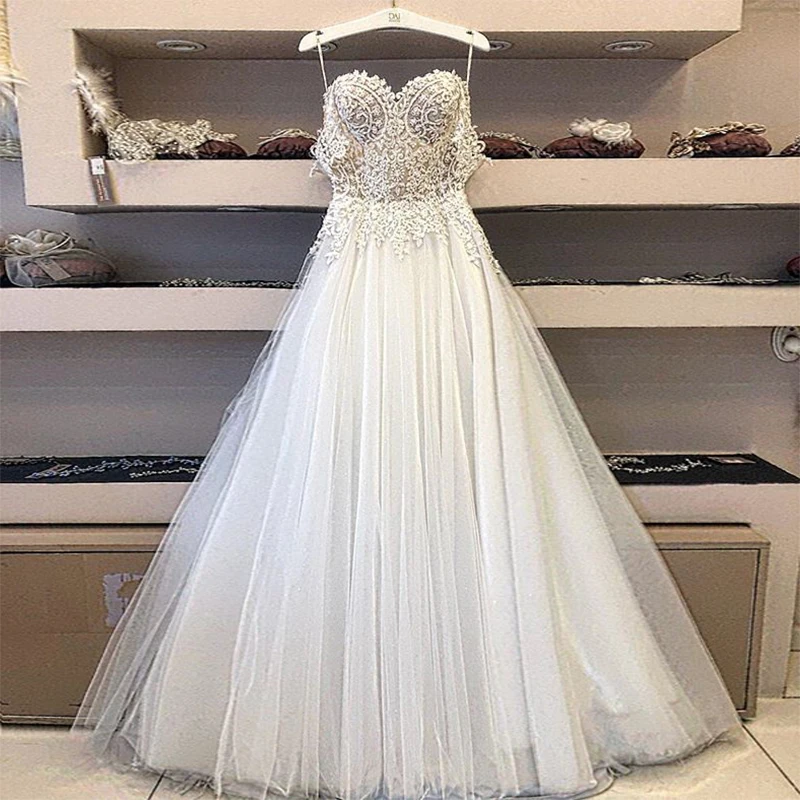 

Classic Sweetheart Sleeveless Zipper Up Lace Applique A Line Floor Length Tulle Vintage Wedding Dress