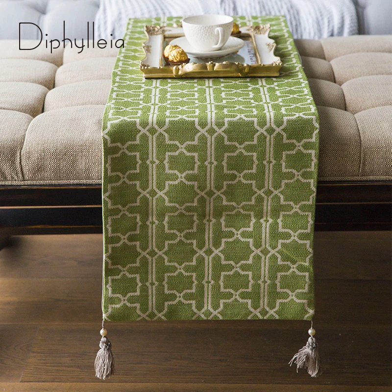 

Diphylleia Chic Table Runner With Tassels Fashion Design New Collection Modest Luxury Dining Mats Rectangle Table Setting Decor