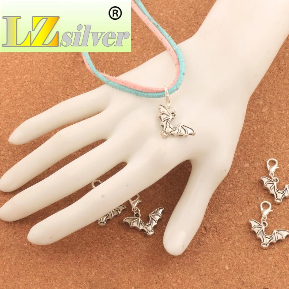 100PCS Zinc Alloy Bat with Open Wings Clasp European Lobster Trigger Clip On Charm Beads C979 29.5x23.7mm