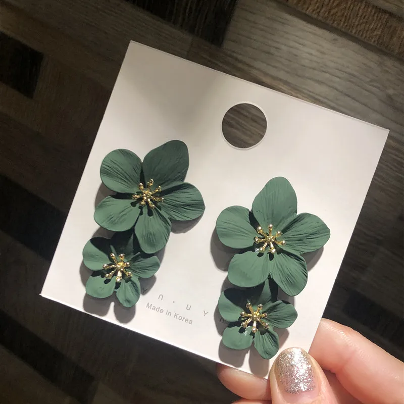 Women Cream Lacquered Layering Petals Daisy Big Flower Drop Earrings