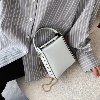 

2020 new Korean fashion simple chain single shoulder small square bag messenger box ladies tide wild rivet handbag