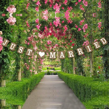 

Just Married Banner Flag Vintage Wedding Bunting Garland Photo Booth Props Romantic Wedding Decoration Event Party Supplies