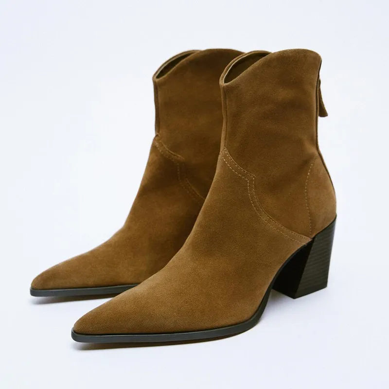 

Pointed Toe Women Boot Europe Trendy Chunky Heel Woman Short Boots Paisley Pattern Shoes y106