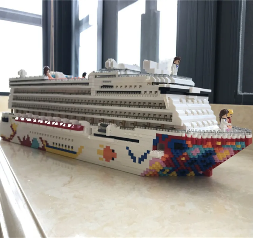 

Luxury Cruise Liner Ship Big White Boat DIY Diamond Mini Building Micro Blocks Brick Assembled Toy Kids Gift RK7800