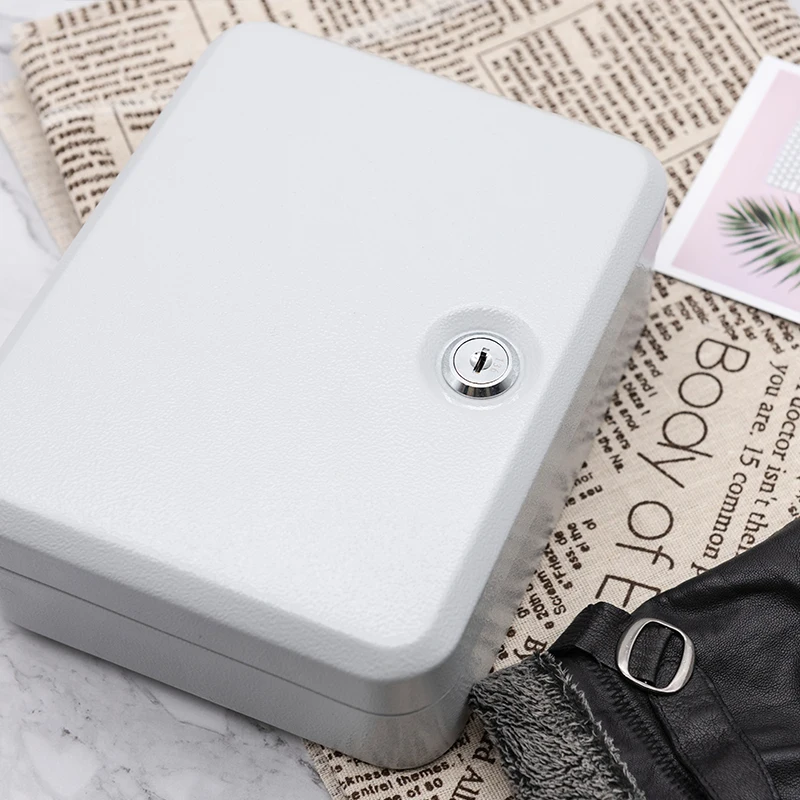 

Metal Key Box Toolcase Storage Bins Management Cabinet with 105 Key Cards Office Hotel Facility Property