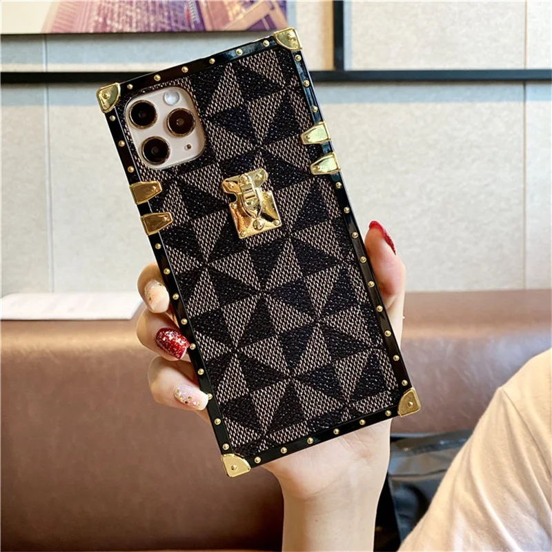 Louis Vuitton Notebook Type iPhone13 / 13 Pro Case iPhone 13 Pro Max  Protective Cover Men's Women's LV iPhone12 / 12pro / 11 / XS / xs max Case