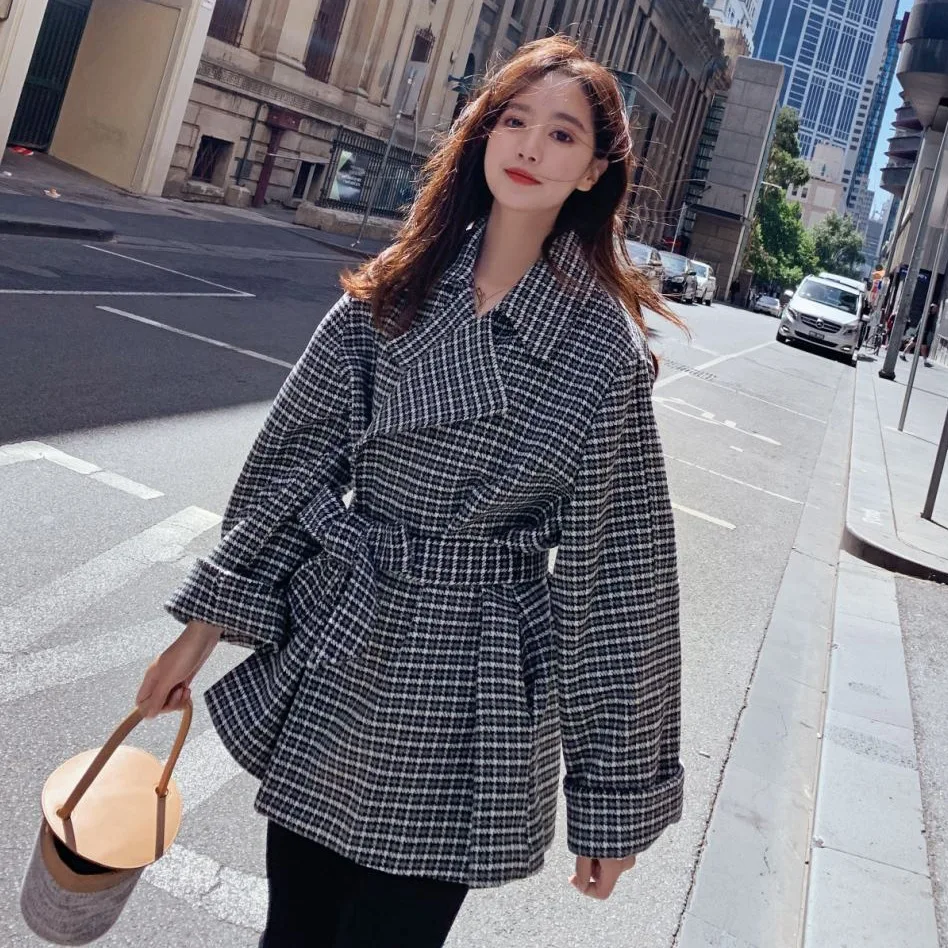 

20192019 Korean-style Retro Thousands of Birds Thin Waist Hugging Lace-up Suit Collar Mid-length Ol Woolen Jacket Female Spring