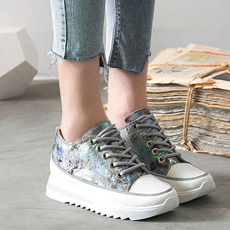 Women Sneakers Platform Running Shoes Brand Women Shoes Lace Up Flowers Basket Shoes Woman Vulcanized Shoes Footwear Trainers