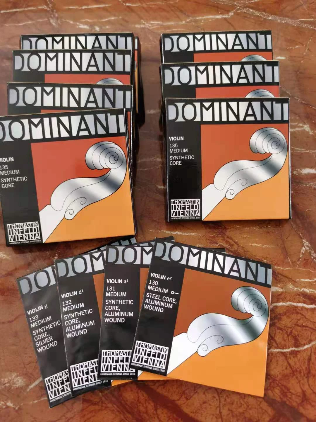 Thomastik Dominant 135b 135 Medium Violin Strings 4/4 Strings Full Set G D A E Strings Ukulele