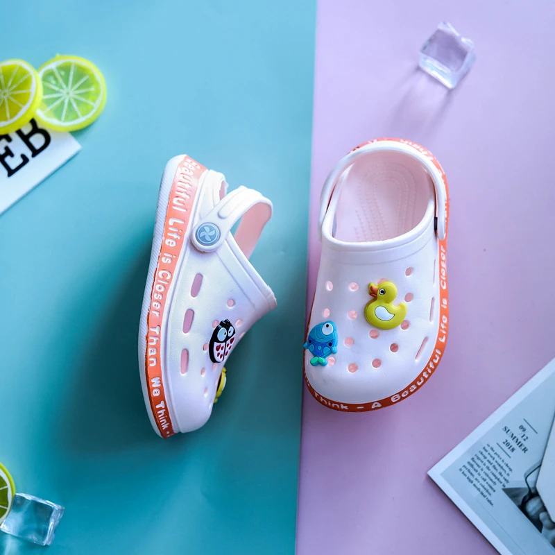 

2020 Children Garden Shoes Sandals Slippers Summer New Baby Boy Girls Shoes Cartoon Non-slip Sandals Cute Beach Slippers Shoes