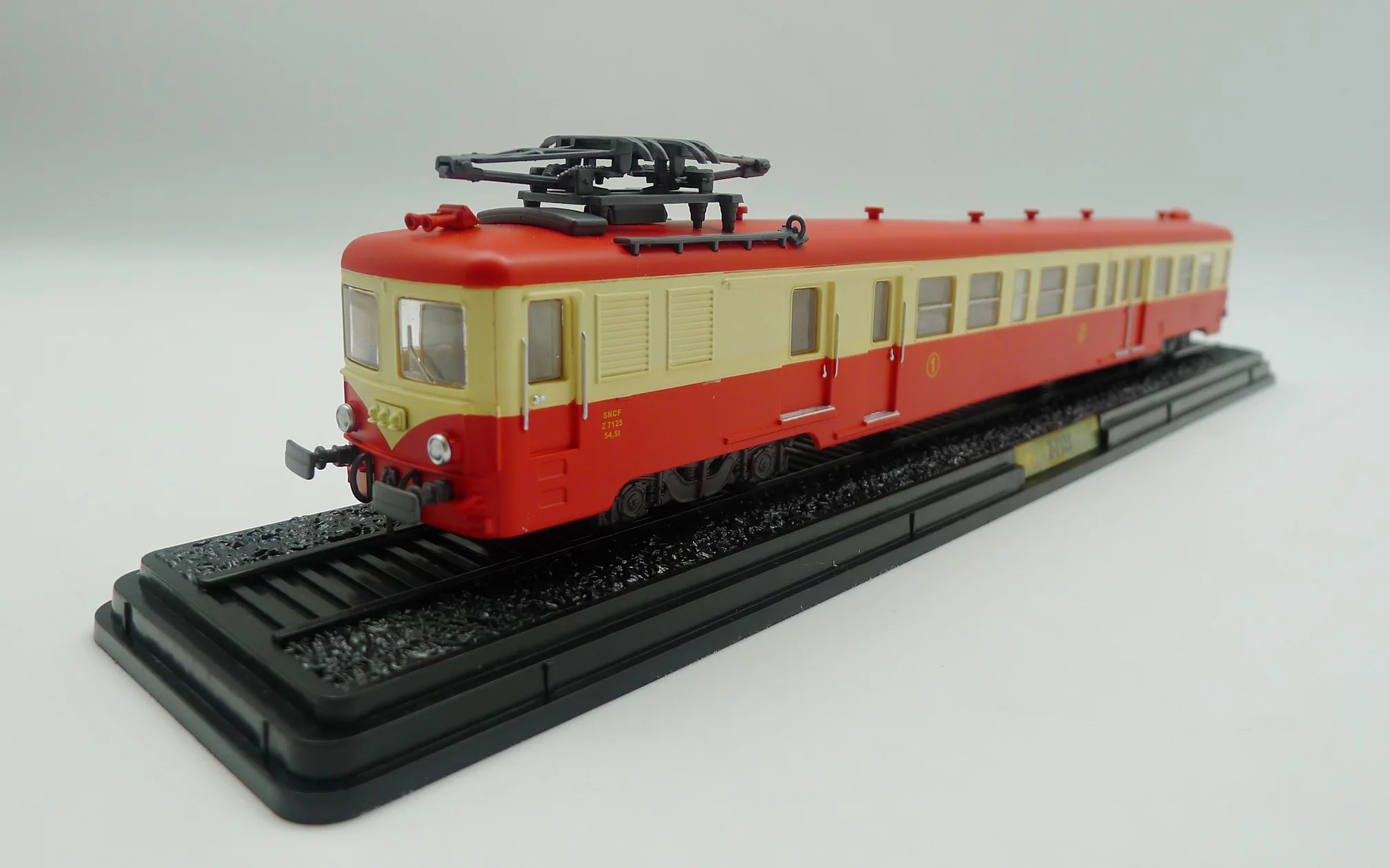 Z-7125 Z-7100 1/87 HO Trainieren Eisenbahn Lokomotive Wagen Atlas #01