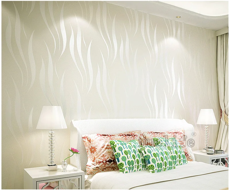 Simple modern gold striped wallpaper plain non-woven wallpaper living room modern minimalist bedroom solid color home wallpaper