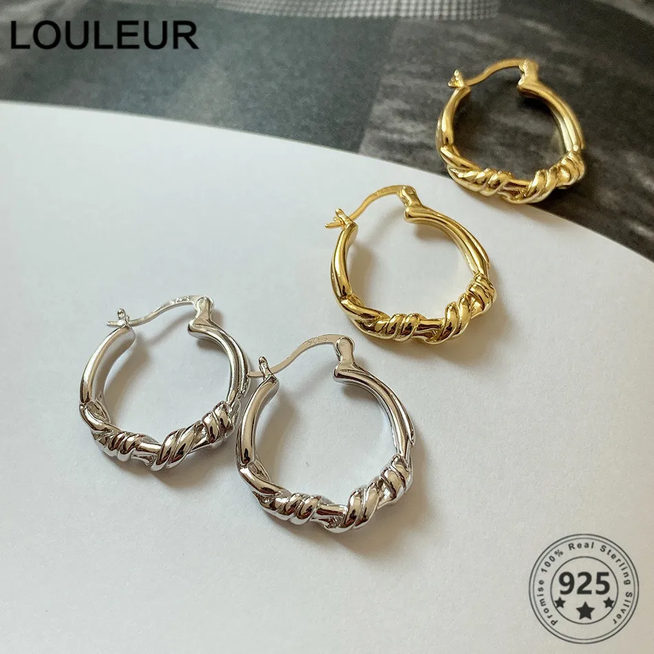 Jewel Tie Sterling Silver 2.5mm Round Hoop Earrings Jewel Tie Sterling Silver 2.5mm Round Hoop Earrings