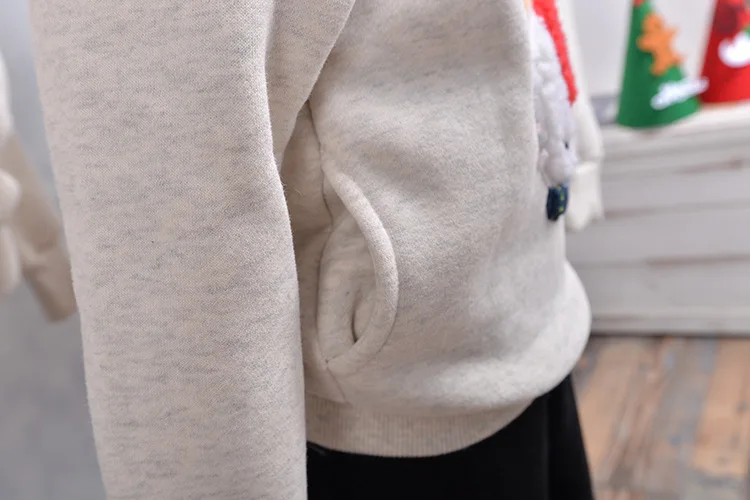 3529854679_1737356825