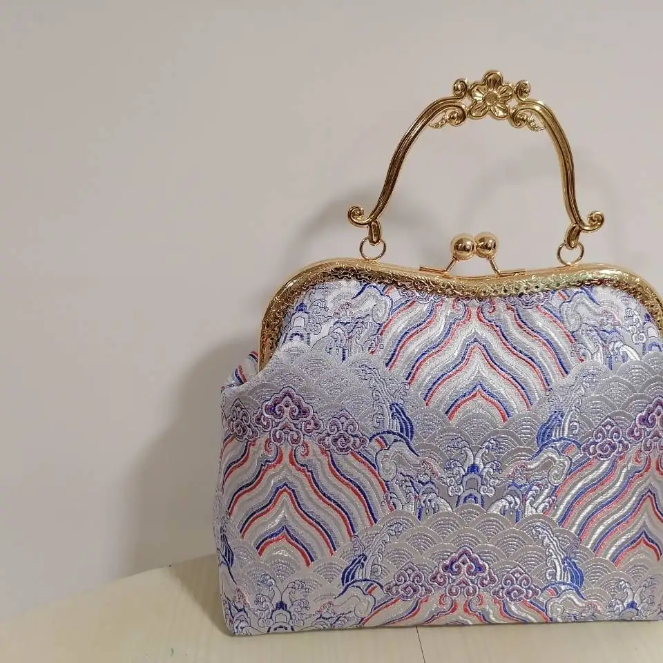 Chain Women Shoulder Crossbody Bag lock Shell Bags Vintage Designer Bag Pure Handmade Wedding Chic Lady Women's Handbags