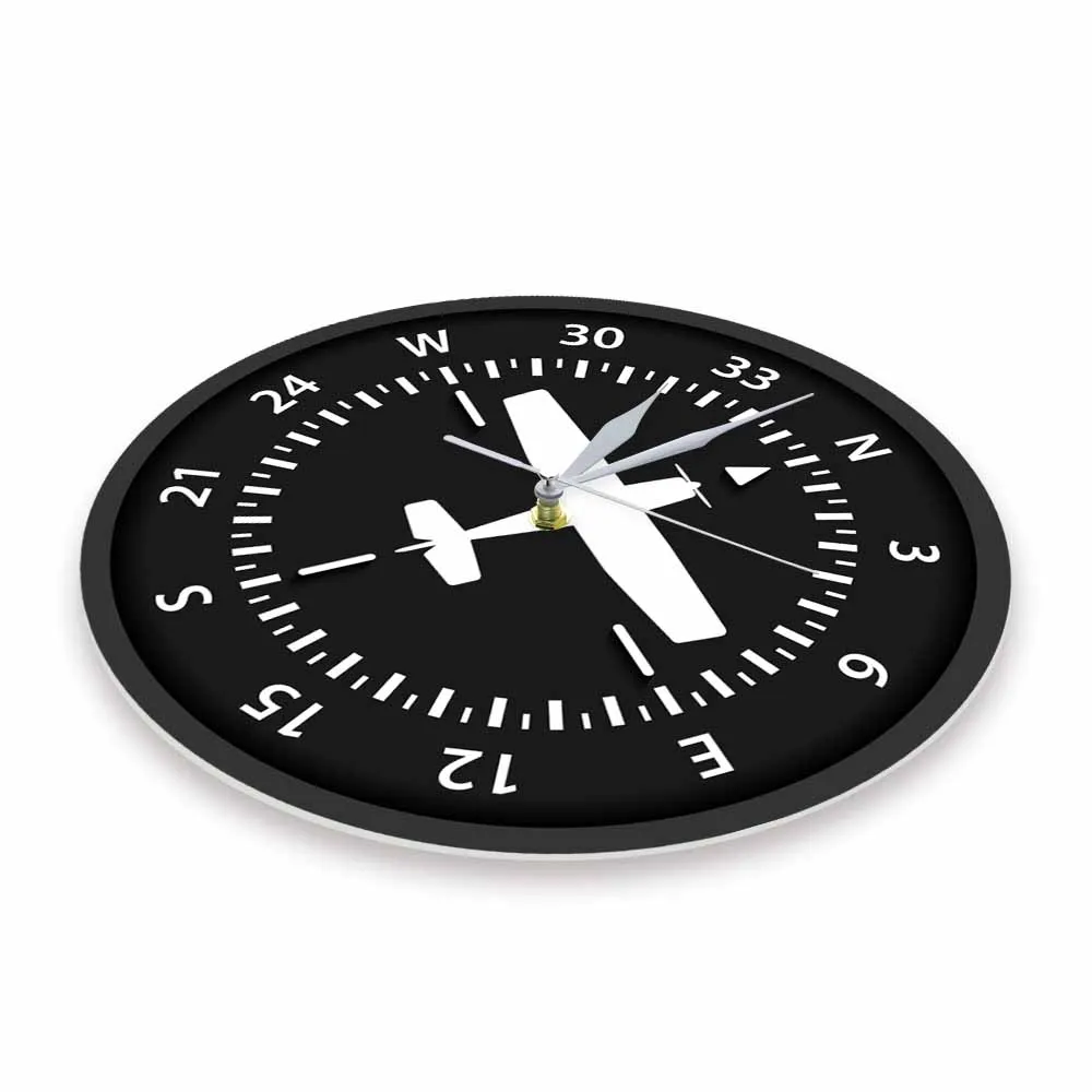 Компас в самолете. Авиационный компас. Часы настенные авиационные. Часы настенные Compass. Часы настольные пилот.