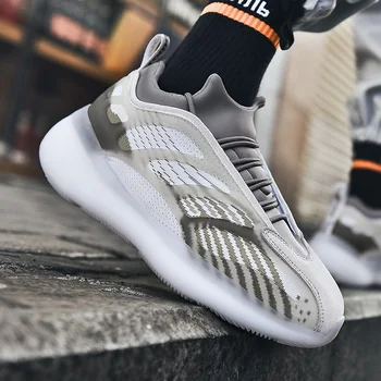 

2020 Florescent Light Men Shoes Summer Spring Light Tennis Sneakers Fashion Comfortable Male Zapatos Brand Designer Breathable