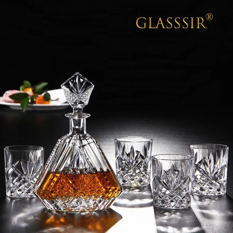 Tableware Decanters Irish Cut Triangular Whiskey Decanter Set with 2