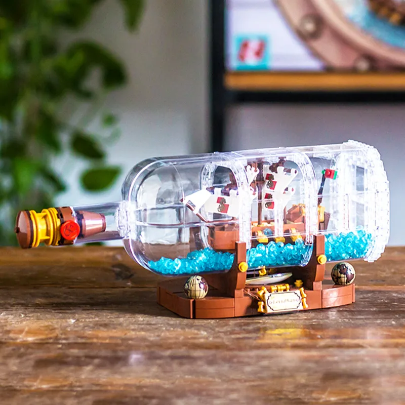 

16051 Creative Pirates of the Caribbean Pirates Series Bottles in the boat Building Blocks Toy Compatible With Bela 21313
