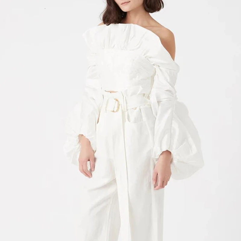 Cena TWOTWINSTYLE Ruched Ruffles bluzki damskie głęboki dekolt latarnia z długim rękawem Slim krótkie bluzki dla kobiet modne ciuchy 2019 fala