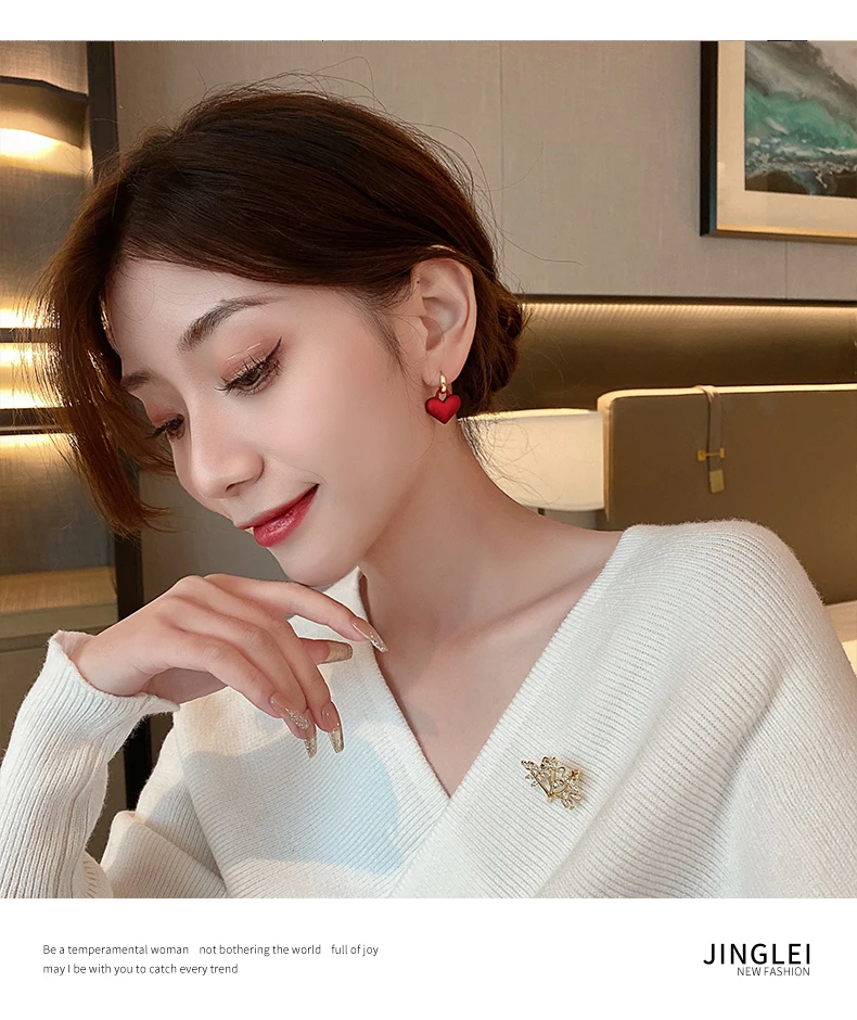 2025 neue Premium Matt Matt Rot Herz Anhänger Ohr Knopf Koreanische Mode Ohrringe Für Frau Party Süße Elegante Accessoires – Detail 6