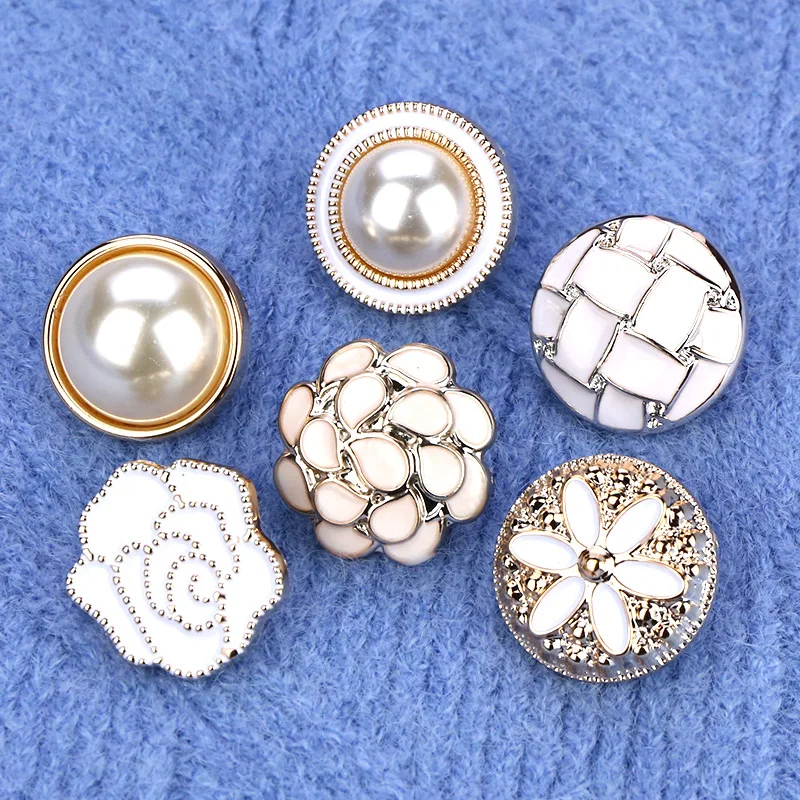 12966860934_1859081673