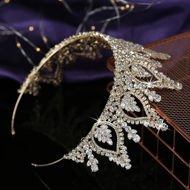 Crown HADIYANA Trendy Queen 's Tiaras And Crown Women Wedding Hair Accessories Party Sombreros Zircon BC5436 Corona Princesa