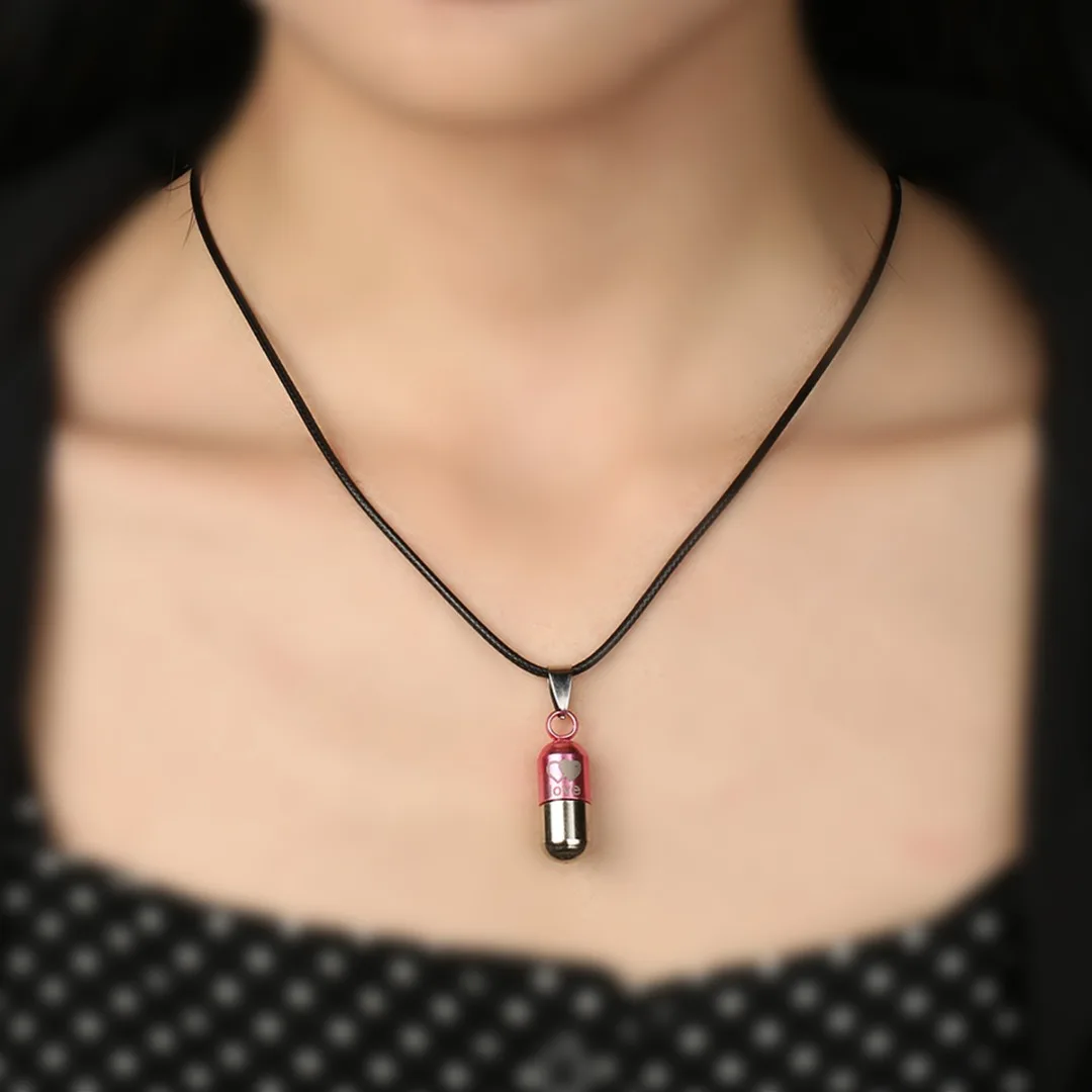 Classic Retro Unisex Metal Urn Cremation Love Pill Box Pendant Necklace Ash Holder Punk Leather Chain Keepsake Vintage Jewelry