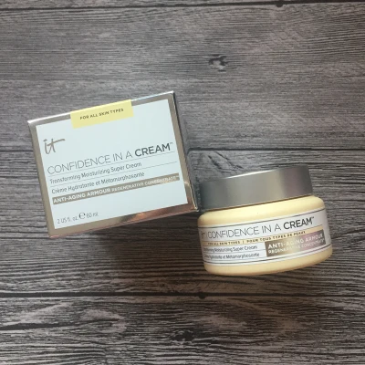 

IT Cosmetics Confidence In A Cream Moisturizer Hydrating Transforming Moisturizing Super Face Cream Full Size CC BB Cream+EUB