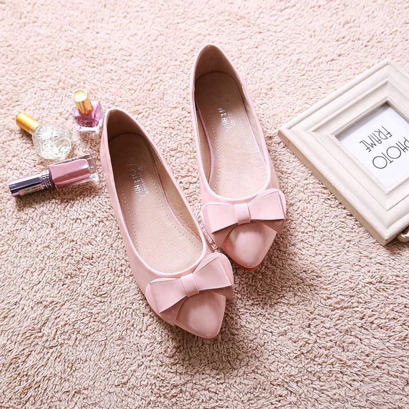 

2020 Ladies Sweet Flats Cute Summer Shoes TPR soft Sole Ballet Dancing Shoes with Bow Patent Leather Slip-on