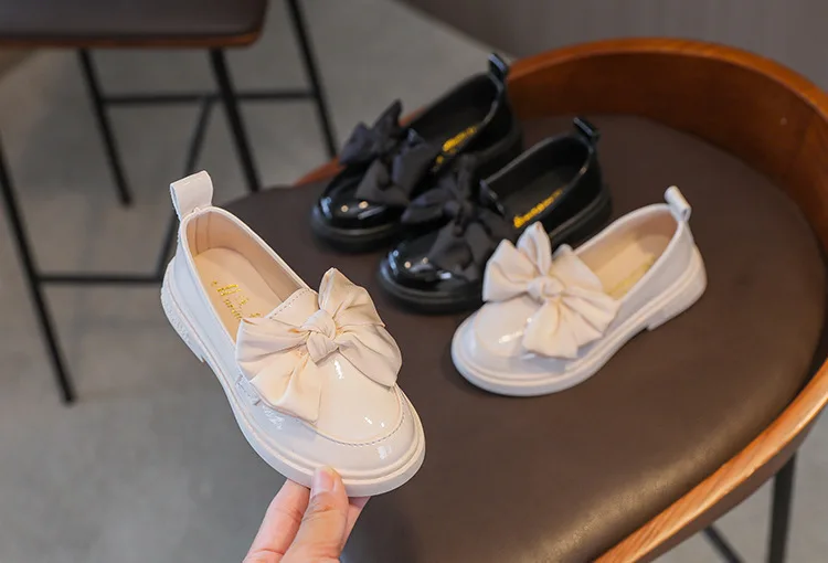 Girls Princess Shoes 2022 New Bow-knot Leather Shoes British Style Soft Sole Shoes Childrens Flats Summer Student Sweet Cute extra wide fit children's shoes