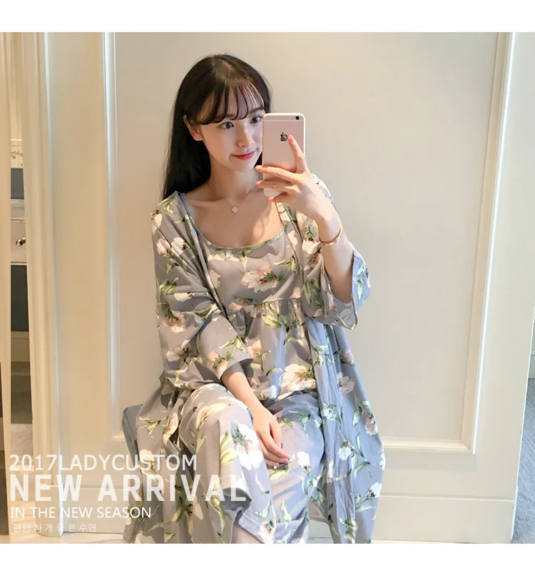 4567193453_1912613848