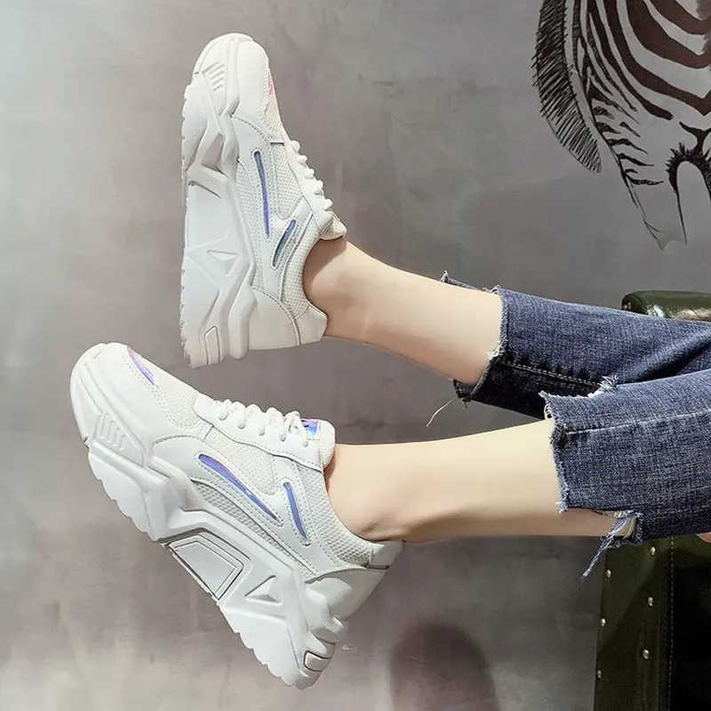 

2019 Women's Chunky Sneakers High Fashion Women Running Female Platform Shoes Luxury Casual White Woman Vulcanize Dad Sneakers