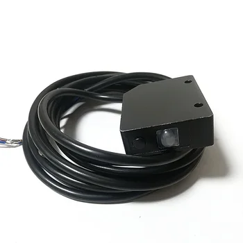 

Color mark sensor stably senses the color mark of moving cloth without being affected by vibration angle and local discoloration