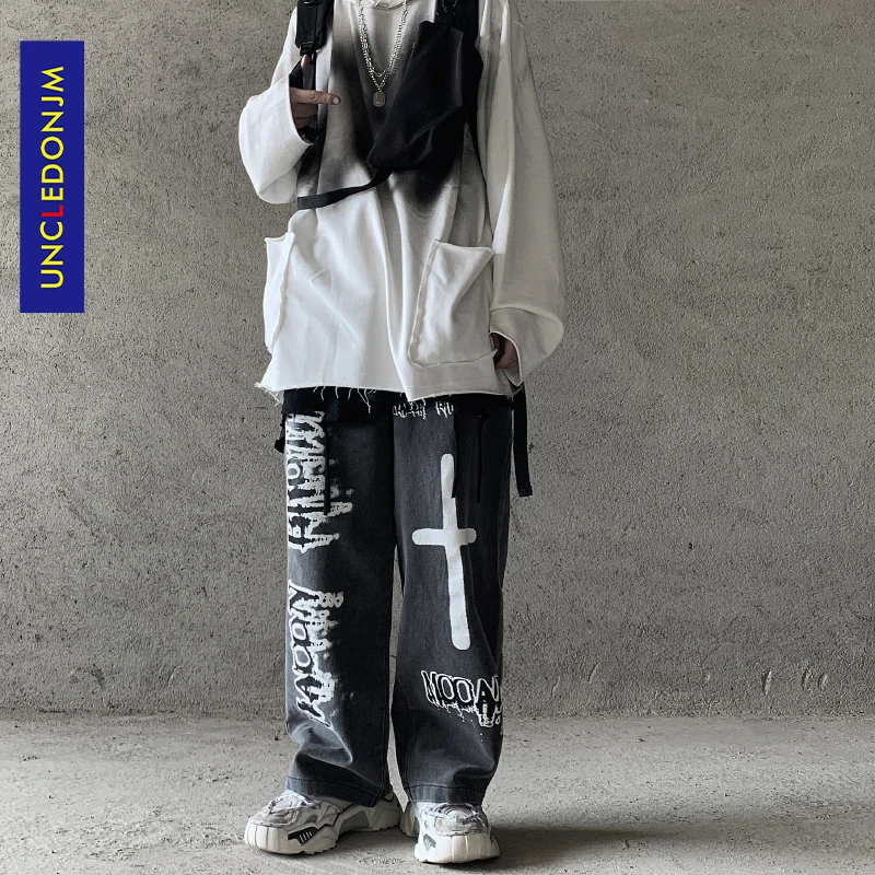 

UNCLEDONJM Cross Graffiti Denim Jeans Men's High Street Loose Pants Elastic Waist Pants Vintage mens jeans MC-3049