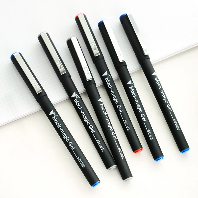 

6/12PCS M&G Black Knight Series Gel Pen AGP13902 0.5mm Business Office Signing Pen