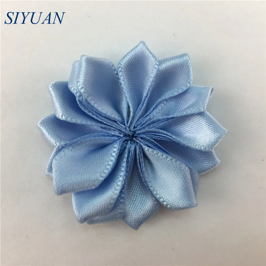 sky blue 10 шт./лот 4 см атласная лента роза цветок тканевый цветок из шелка ручной работы DIY свадебный букет цветок ткань для волос аксессуары TH303 - Цвет: sky blue
