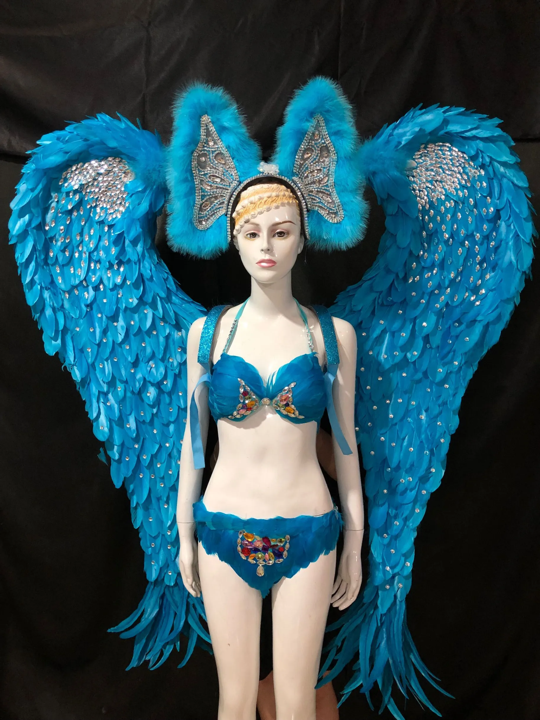 Latin dance Samba accessories Fashion exquisite headdress feathers Delicate dance shows accessories Samba clothing