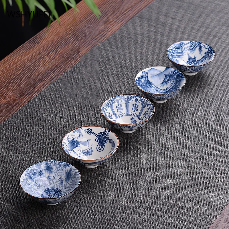 Smooth and delicate ceramic mini blue white porcelain tea cup sketch master hat wine glass yellow crack | Дом и сад