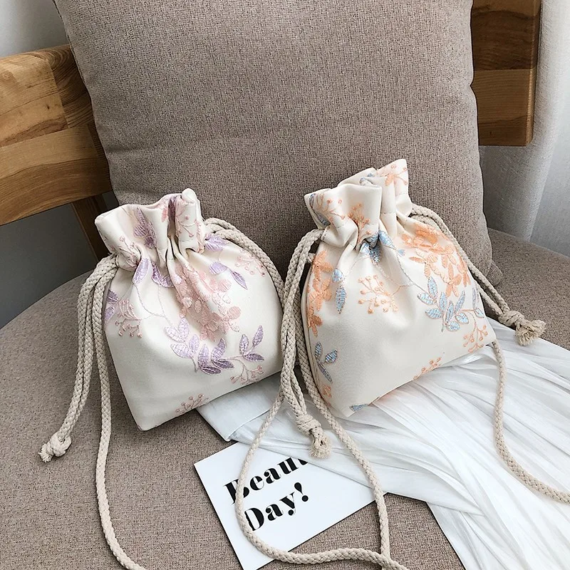 

2019 Embroidered Bucket Bag Antique Style Drawstring WOMEN'S Bag Processing