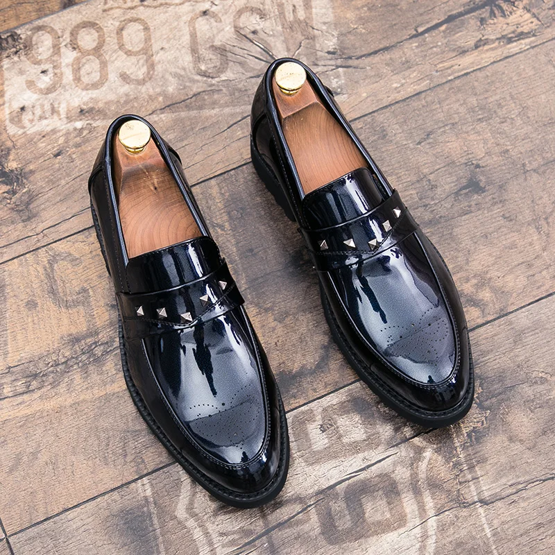 

Men Dress Italian Leather Shoes Slip On Fashion Men Leather Moccasin Glitter Formal Male Shoes Pointed Toe Shoes For Men