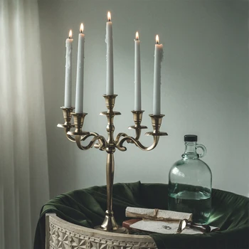 

European Metal Candle Holder Retro Golden Wedding Romantic Wedding Dinner Candlestick Living Room Portavelas Home Decor QMM60ZT