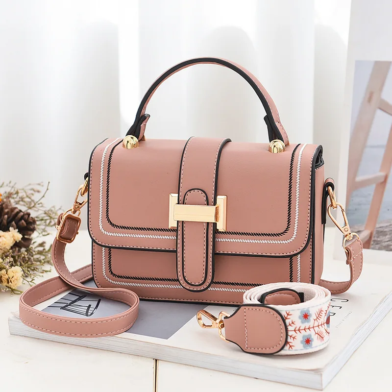 Small bag female 2021 new trendy female bag Korean version of fresh and small fragrance fashion one-shoulder messenger